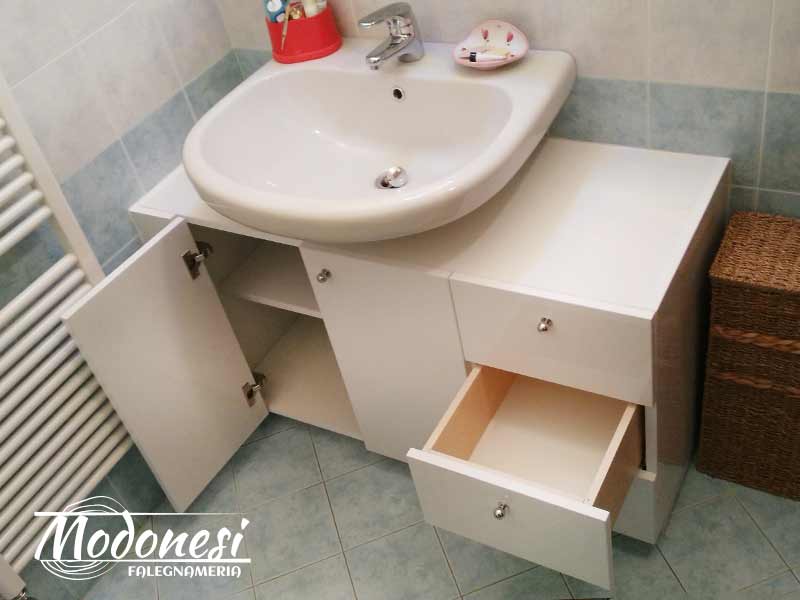 Falegnami Milano Materiali Sintetici Resistenti All Acqua 03
