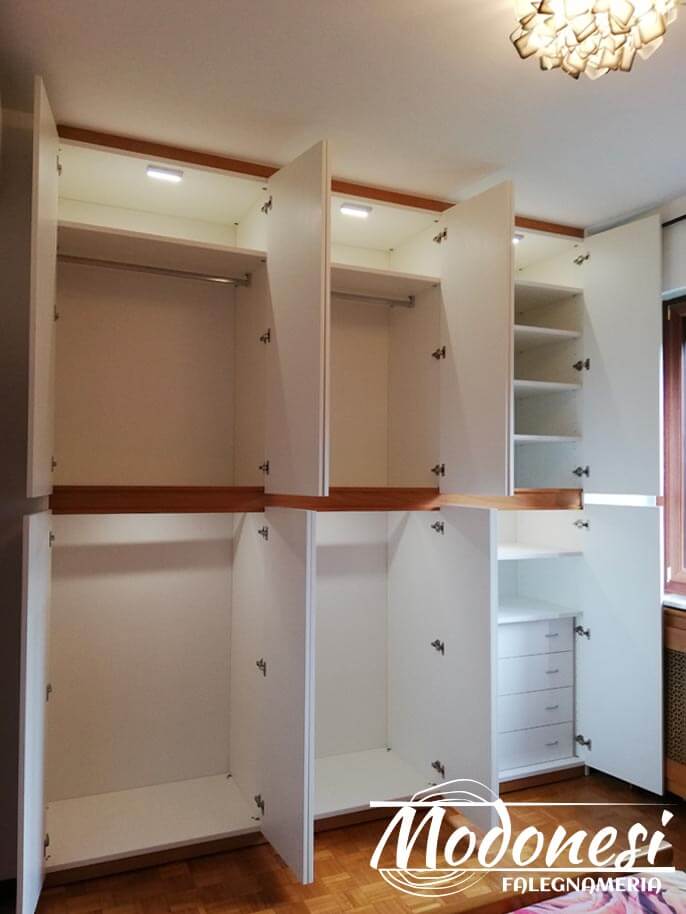 Mobili Artigianali Milano: ristrutturazione di un armadio da camera da letto