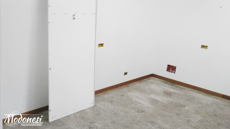 Armadio E Scrivania In Legno Per Cameretta A Milano 04