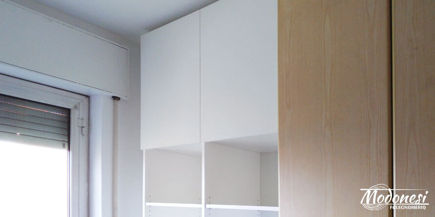 Armadio multiuso su misura per una casa a Milano Pero